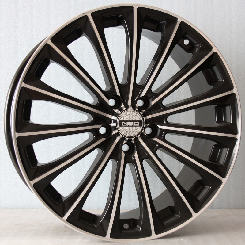 Neo 830 8x18/5x114.3 D67.1 ET45 BL