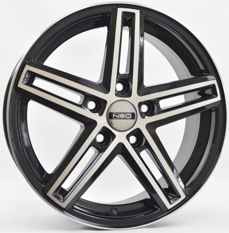Neo 660 6.5x16/5x105 D56.6 ET39 Глянцевый черный с полированной лицевой частью