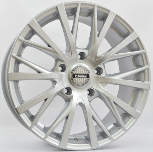 Колесный диск Neo 204 9x20/5x150 D110.1 ET45 Серебристый купить в Самаре фото №1
